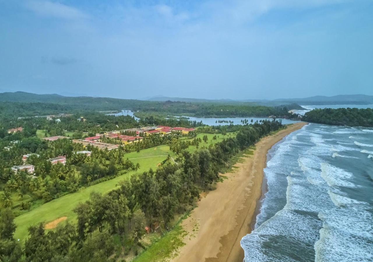 The Lalit Golf & Spa Resort Goa Canacona Exterior photo
